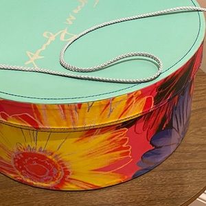 Andy Warhol collectible Pop-Art colorful daises with mint green lid! RARE